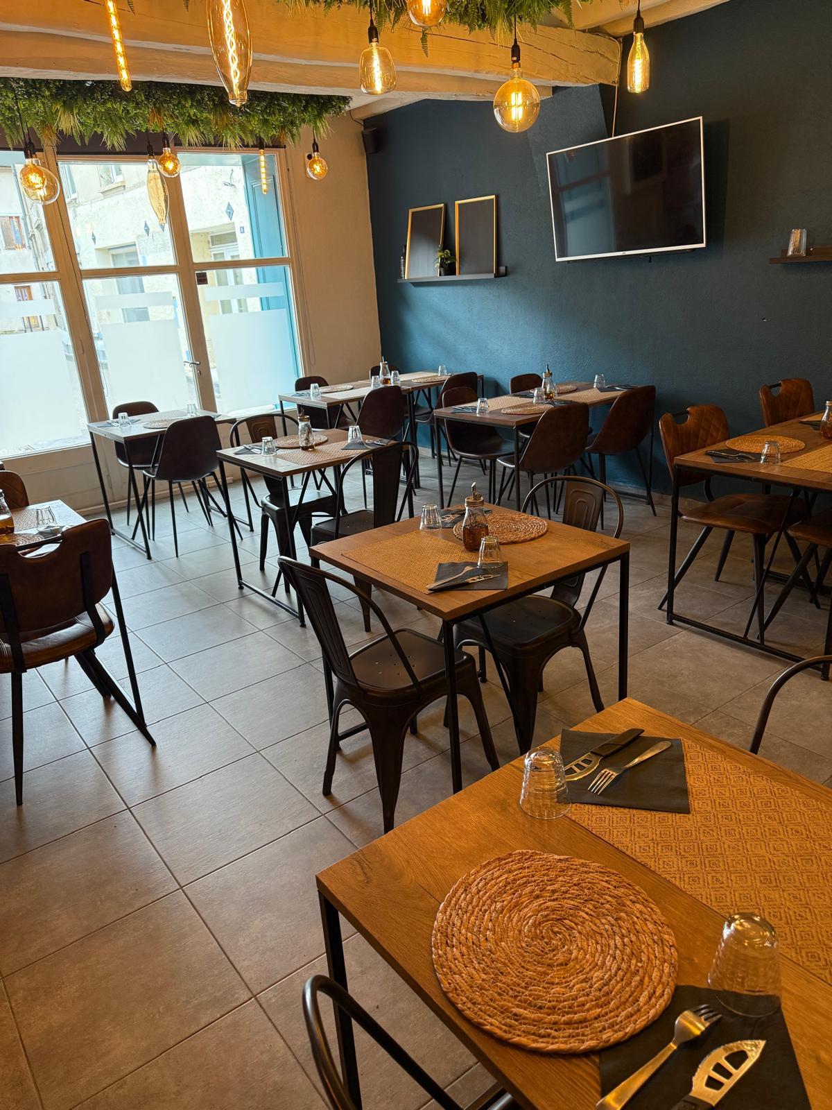 Salle du restaurant Bella Ciao – ambiance chaleureuse